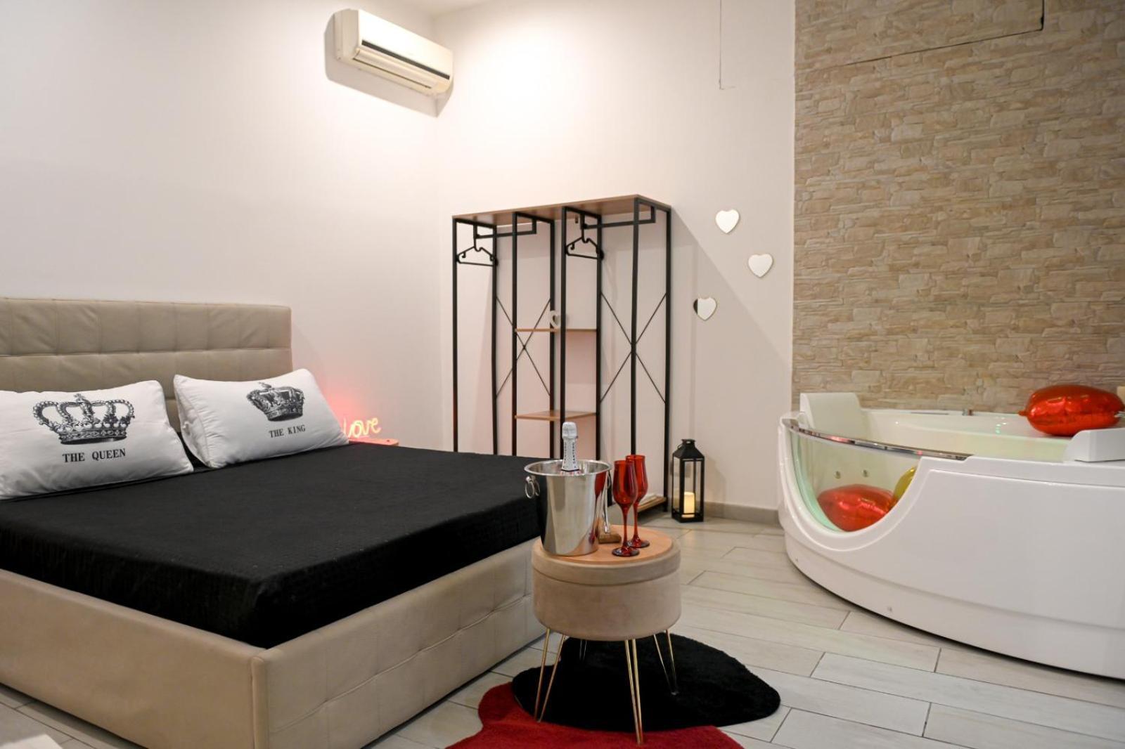 הוילה סירקוזה Momenti E Wellness מראה חיצוני תמונה